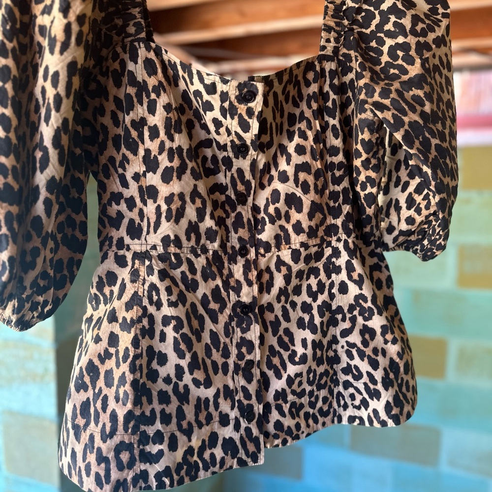GANNI leopard print puff sleeve top size 42